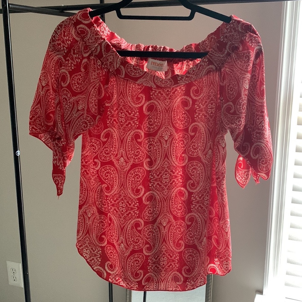 Like NEW Renee C Red/White Paisley Blouse